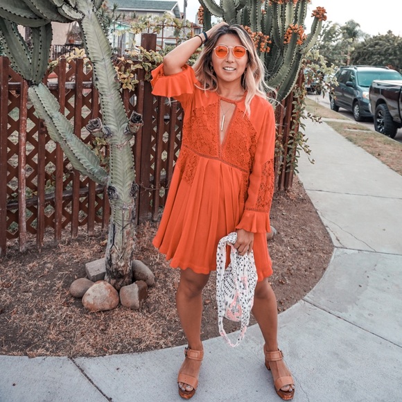 Meet your Posher, Michelle - Picture 2 of 5